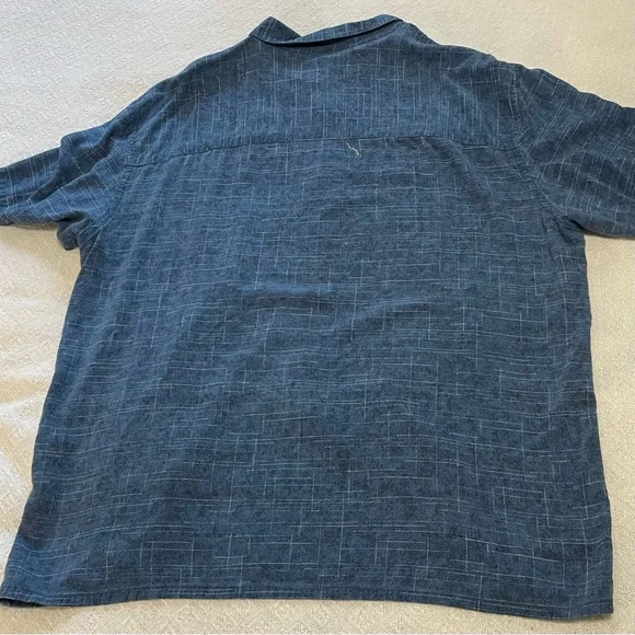 Blue  Palm Print‎ Men's Casual Shirt Size XL
Resort , Caribbean or Tropical Wear - Picture 9 of 9